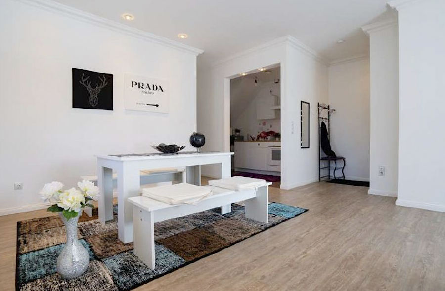 aktuelles Objekt: Foto vom Esszimmer und der Küche